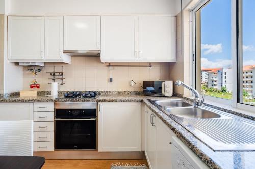 GueatReady - Ocean view retreat in Caniço
