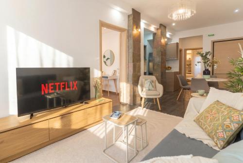 City Light Retreat Spacious & Modern