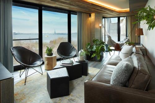1 Hotel Brooklyn Bridge Image