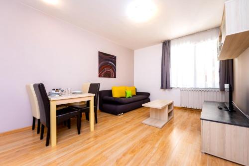 PrimeStay - Cozy 1 Bedroom Apartment