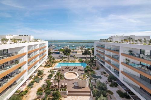 Ria Front Paradise