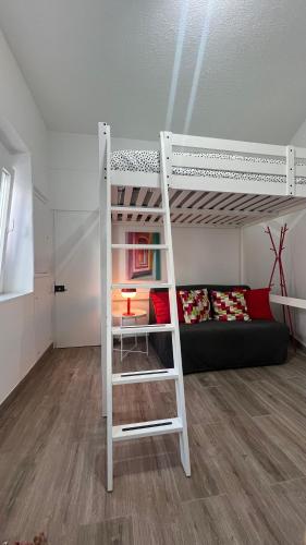 Alcântara Red Studio