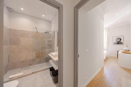 Cannes - Charming 3 bedrooms bourgeois apartment - LEC2