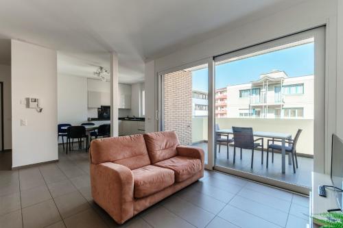 Mola Apartments Lugano by Quokka 360 - Terrace and Parking