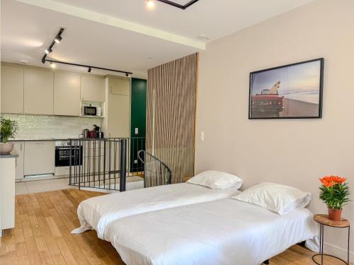 Luxurious Duplex with Private Sauna & Home Theater
