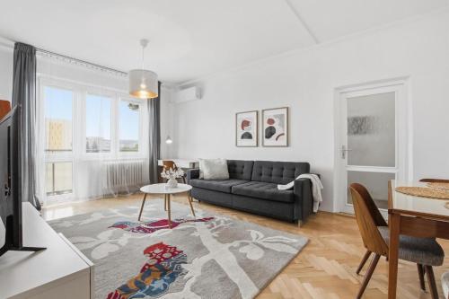 Bright Apartment with Balcony and Air Conditioning in Ruzinov