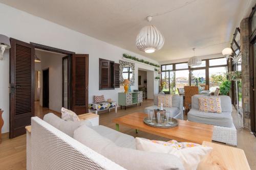 Amazing Canarian Villa to Rent