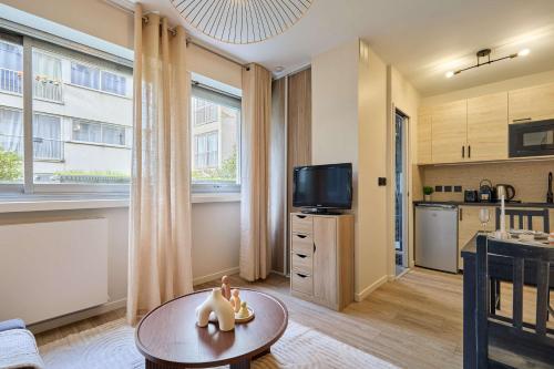 Charming Suite center of Paris Le Marais
