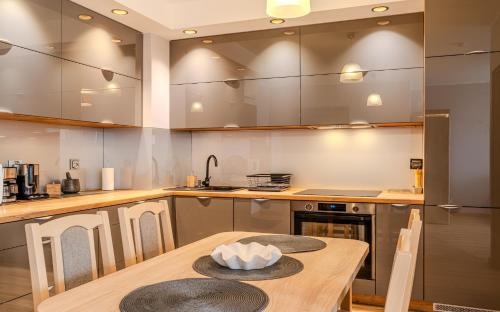 Bedroom Apartments Grunwaldzka 49B 24 z parkingiem przy lesie
