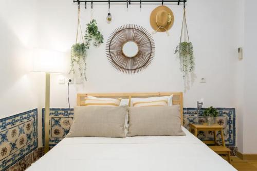 WHome Colorful Portuguese-Style Apartment in Chiado