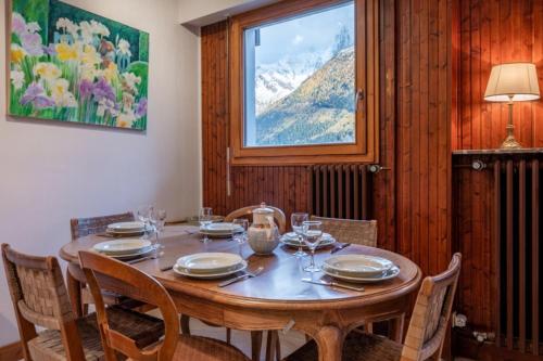Spacious flat with balcony in Chamonix