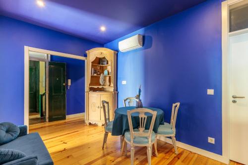 NEW! Grand & Central - Blue Bica Pessoa