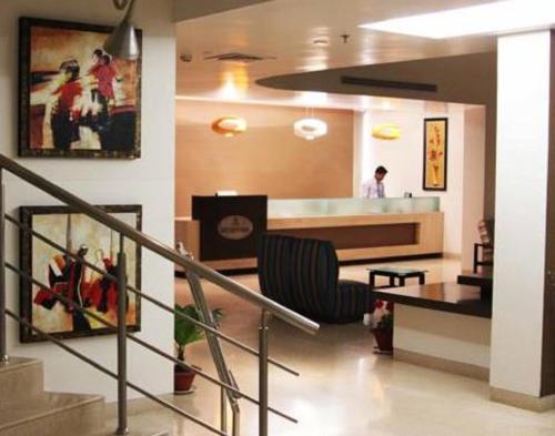 El vestíbulo o zona de recepción de Hotel Natraj