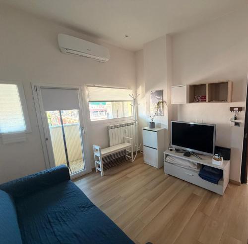 New, bright, cozy Florence apartment with view