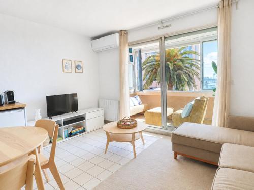 Charmant T2 à Sète avec garage privé - FR-1-472A-313