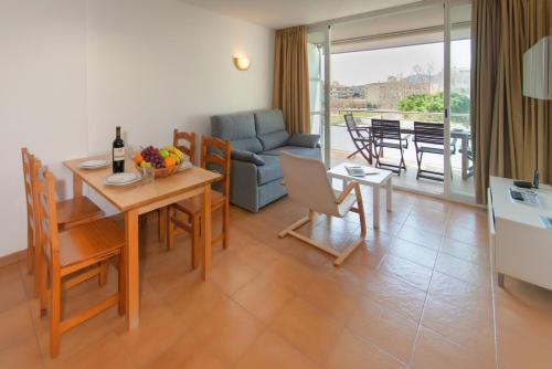WELCS APARTAMENTO 355 PDA con balcon y piscina