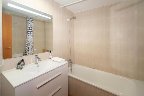 WELCS APARTAMENTO 355 PDA con balcon y piscina