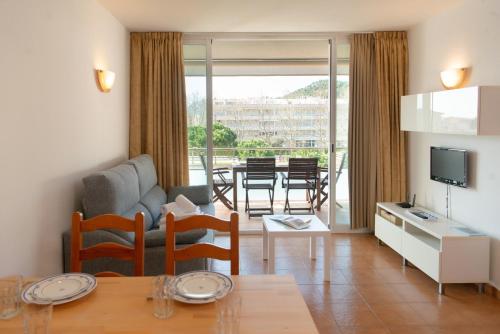 WELCS APARTAMENTO 355 PDA con balcon y piscina