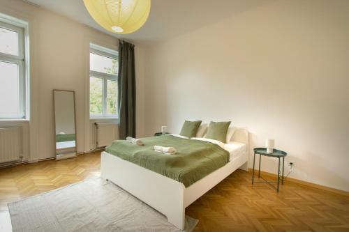CityFlow Family Apartment