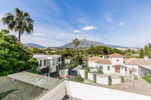 AA Guest - Jardines de Generalife Luxury Eco Villa with Private Pool