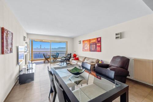 REF 2061 - Superb 3-room apartment Cannes Croisette