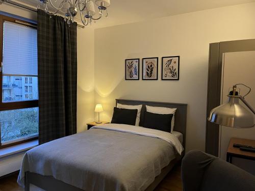 Airport Hubertus Apartment