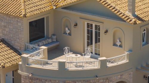 Rodami Artisan Manor