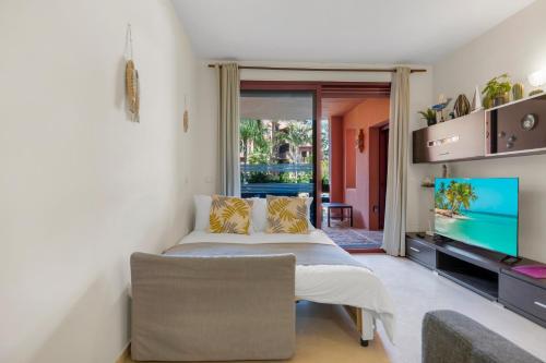 Superb Family Friendly Apt Short Walk to Beach