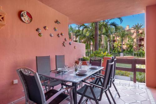 Superb Family Friendly Apt Short Walk to Beach
