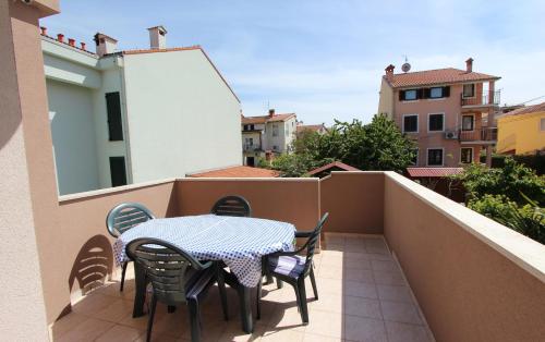 Apartments Eni