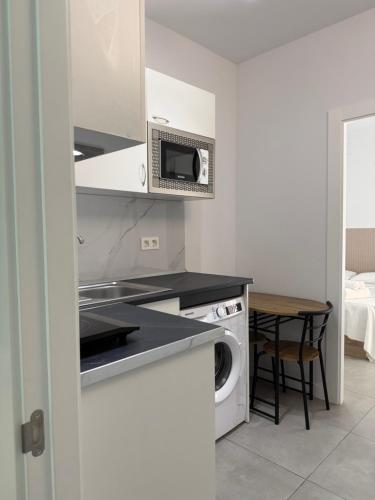 ZONAs 1 APARTAMENTO DE 2 HABITACIONES