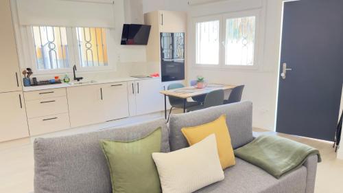 Modern Loft, 10 min Walk to Malaga Old Town