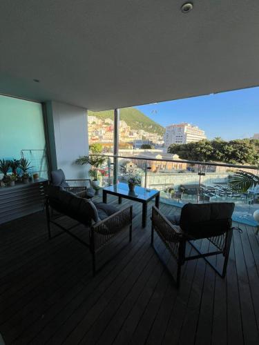 Foto VV - Gibraltar Luxury with Rooftop Pools & Views 4