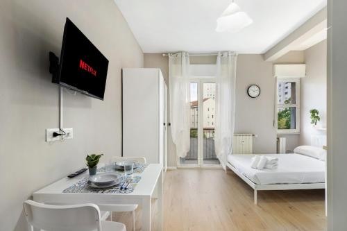 Modern Home Milano with Wi-Fi & AC 15 min to Duomo