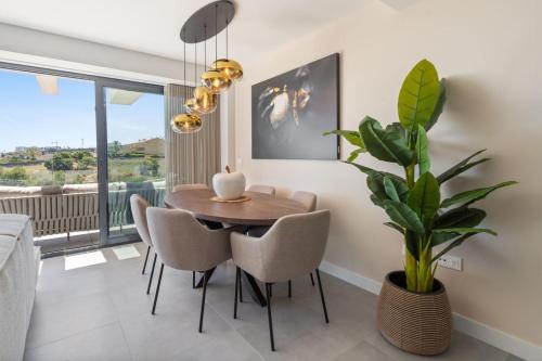 Luxe 3BR Apt With Wellness in Oasis 325 Estepona