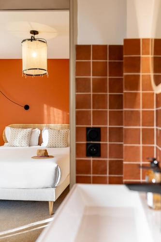 Hôtel La Garrigue & Bar Le Perchoir