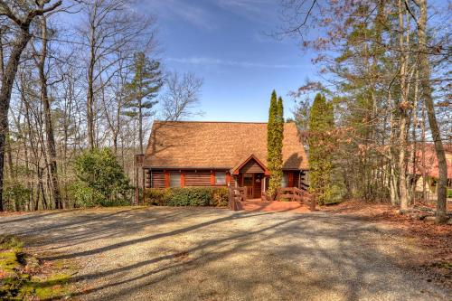 a house with a driveway in front of it at Honeys Haven in Morganton