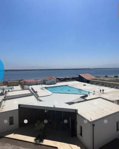 Apartment with wifi, air conditioning and pool