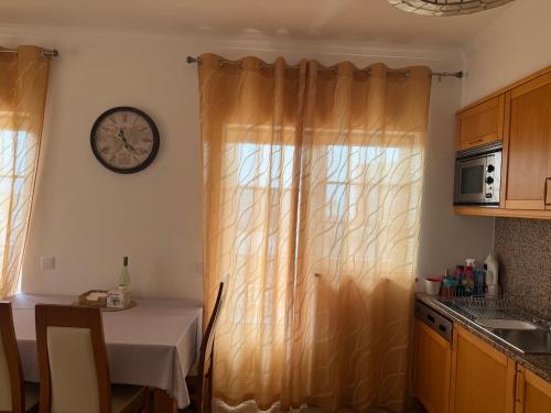 Charm Apartment T2 with Big Private Terrace Self check-in