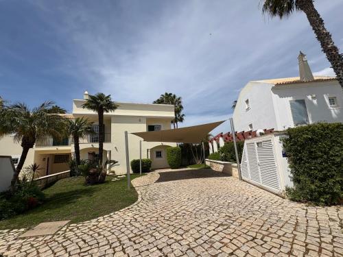 Vilamoura Modern Art Vila