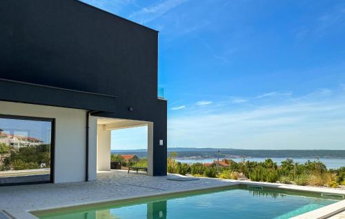 Amazing Apartment In Maslenica