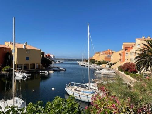Appartement sur la marina 6 PISCINES