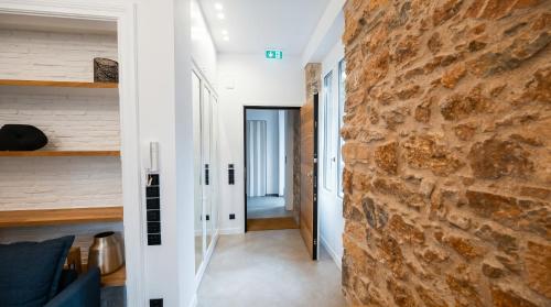 Athenea Hill Suites