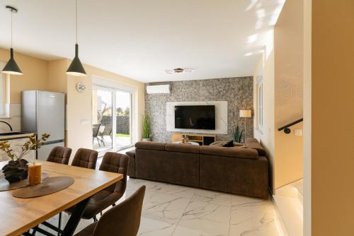 BRAND NEW! Villa Adriatic Bay2 with a private heated pool