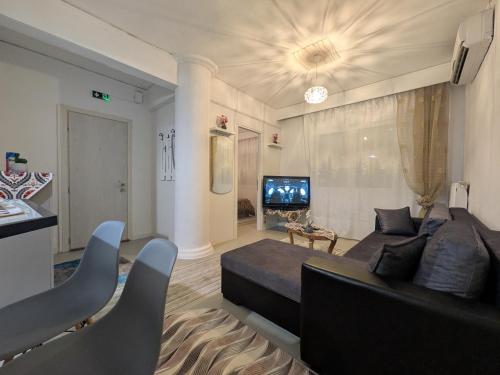 Evros Stay - Modern 2 Bedroom Ground Floor Suite