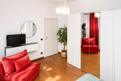 Tiburtina Apartment by RHR