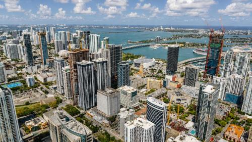 501 Residences by Inn Side photo 46