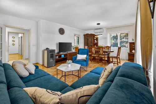 Apartment Sea Breeze