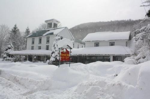 Colonial Inn v zimě