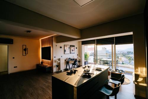 Skyline Oaka Telecom Arena Luxury Apartment